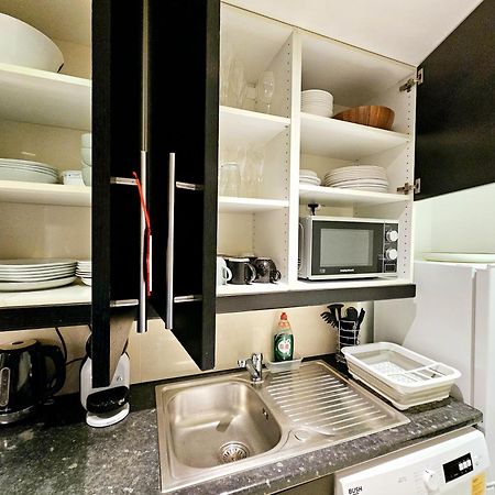 לונדון Modern Hyde Park Home With Private Entrance & Private Back Patio Near Bayswater & Paddington Stations מראה חיצוני תמונה