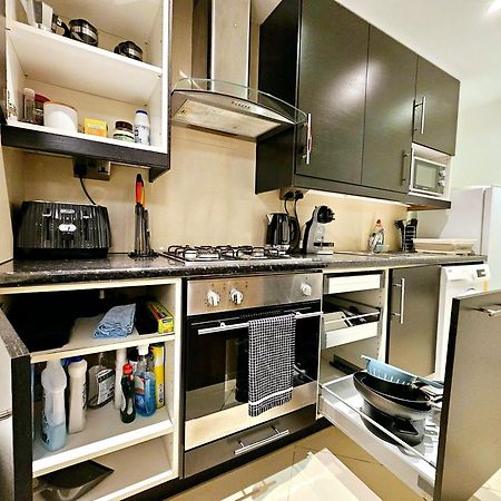 לונדון Modern Hyde Park Home With Private Entrance & Private Back Patio Near Bayswater & Paddington Stations מראה חיצוני תמונה